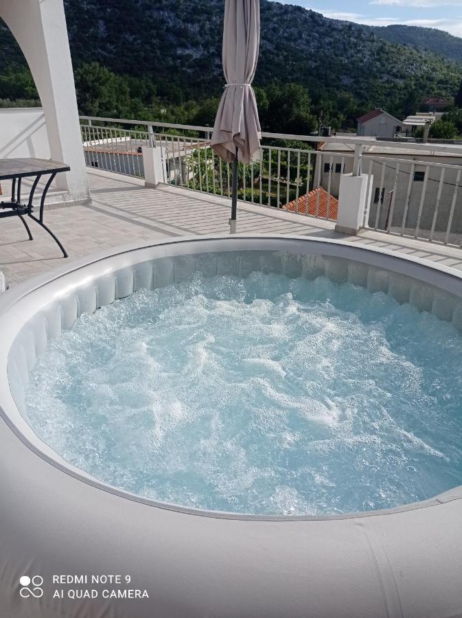 Holiday Home Horizonte With Jacuzzi Gornja Brela Экстерьер фото