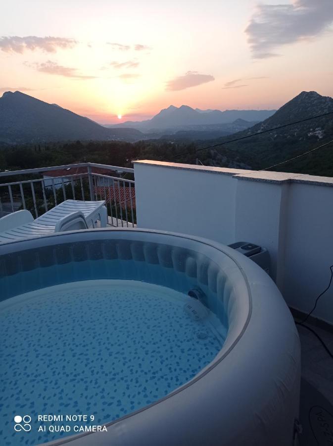 Holiday Home Horizonte With Jacuzzi Gornja Brela Экстерьер фото