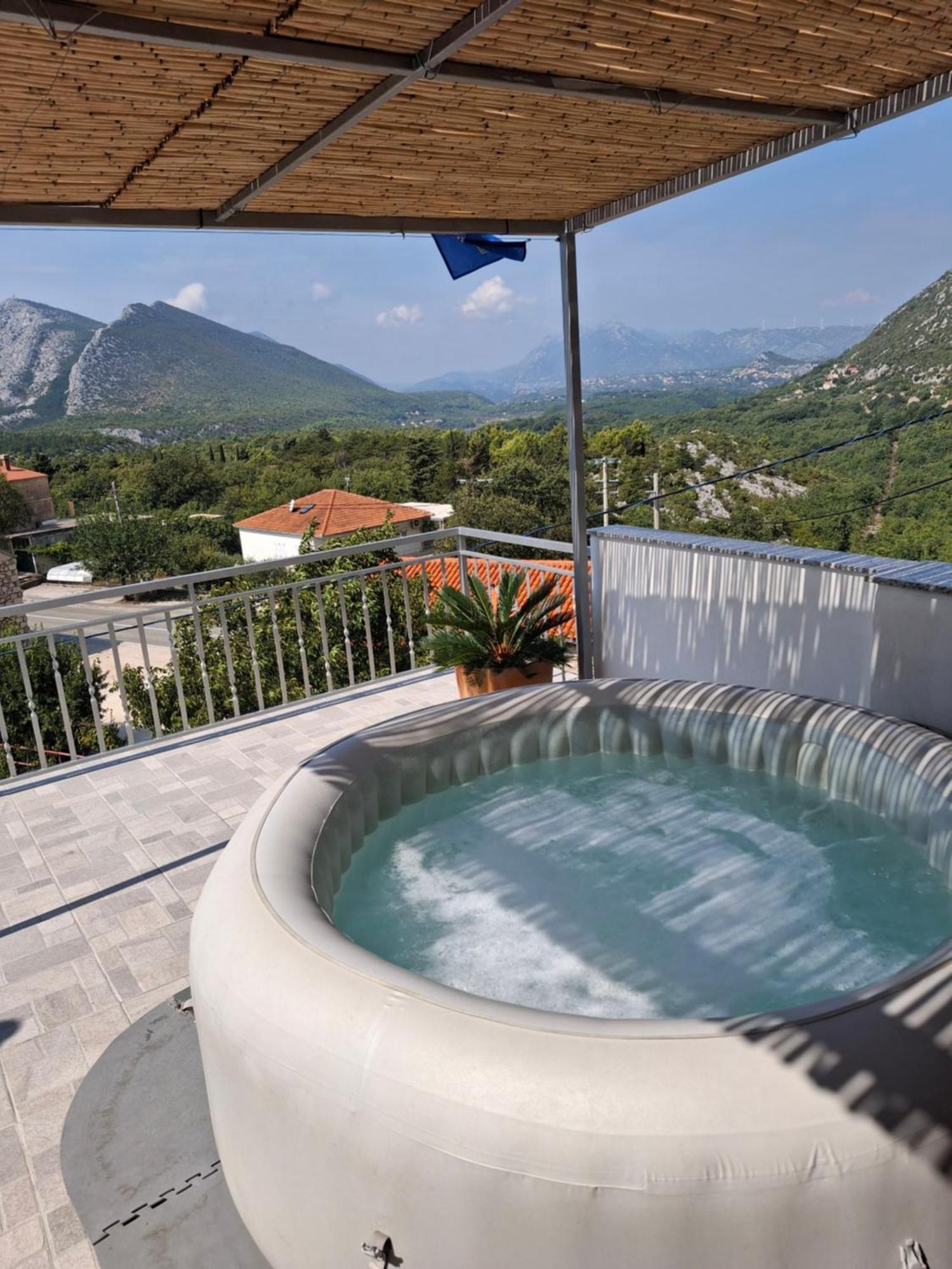 Holiday Home Horizonte With Jacuzzi Gornja Brela Экстерьер фото